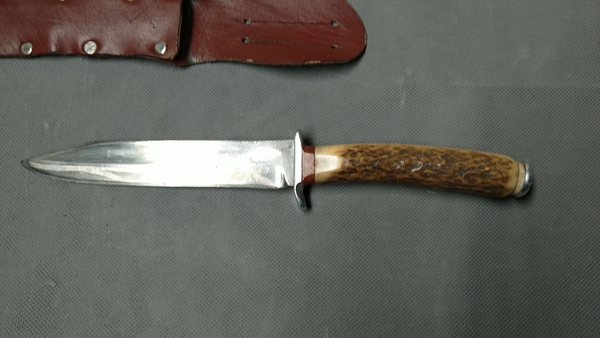 Einfaches DDR Custom Made Messer. Kein Scherz