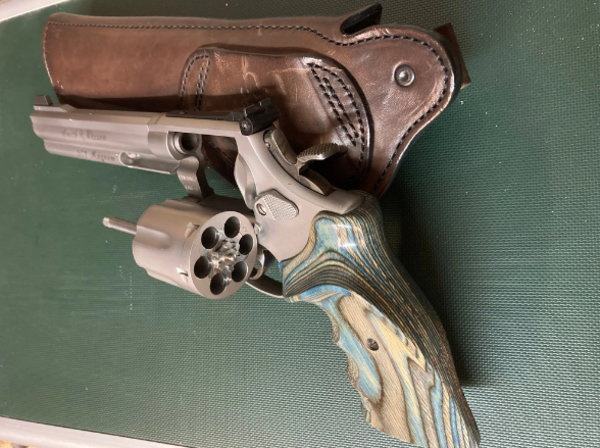 Revolver Modell 686 Target Champion (Smith & Wesson)