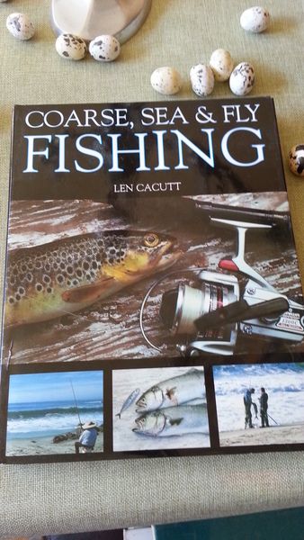 Coarse Sea and Fly Fishing by Len Cacutt 208 Seiten