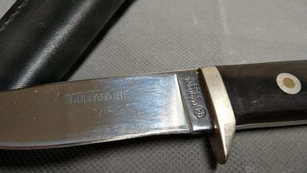Messer Buffalo II aus 440B Stahl