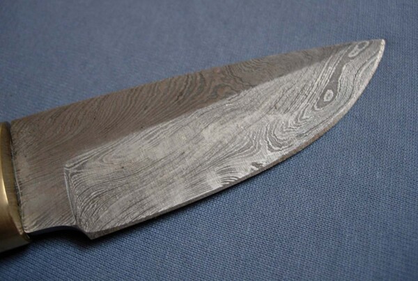 Sch�nes Messer mit Damaszenerstahlklinge 190 Lagen